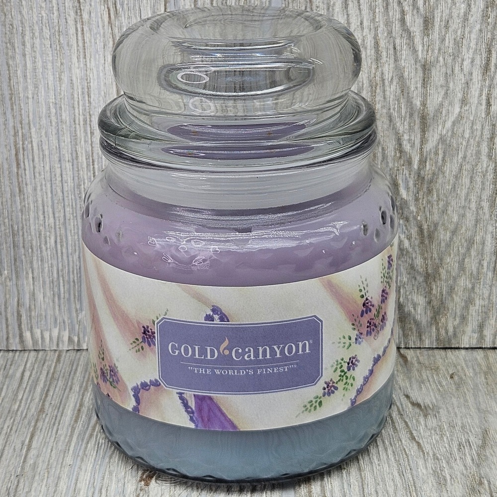 Gold Canyon Linen n Lace 16oz 2-Wick Glass Jar Lid Candle Purple Discontinued